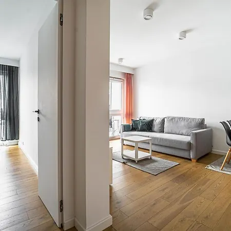 Grochowska Free Parking Apartment Warsaw
