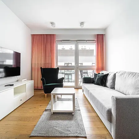 Grochowska Free Parking