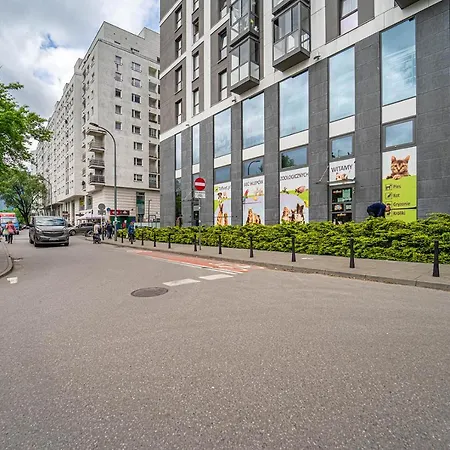 Grochowska Free Parking * وارسو